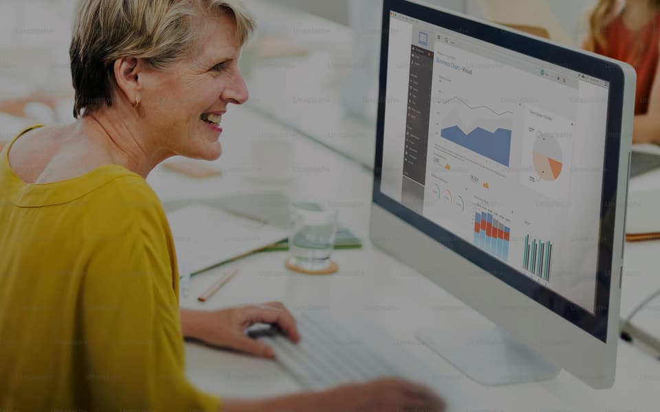 Forecasting & Traceability Dashboards — Distribution & inventory